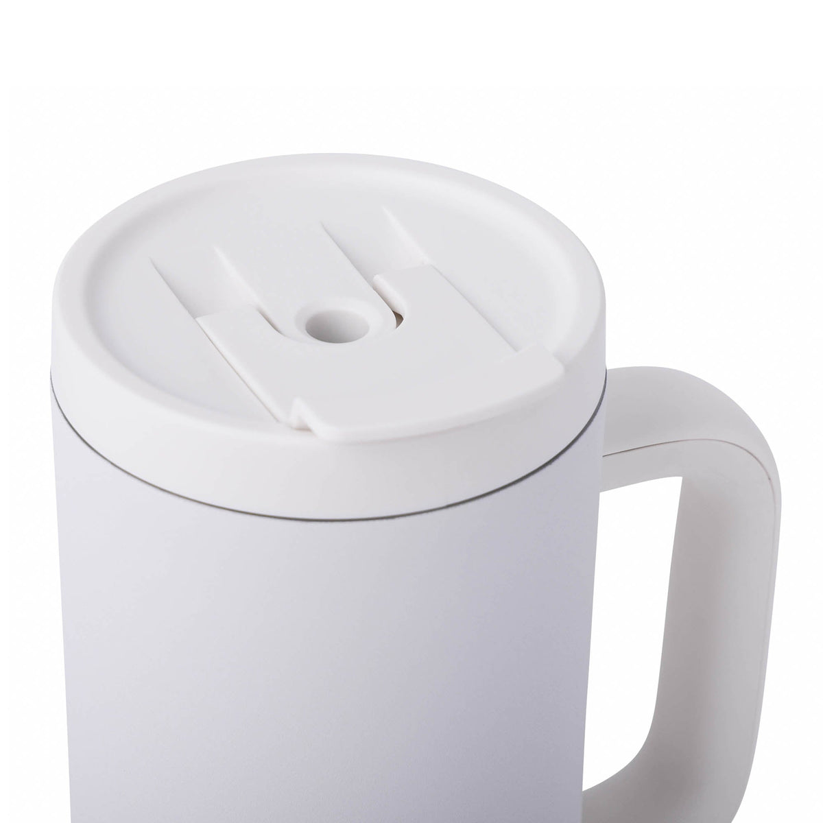40-oz-leisure-tumbler-c6 CoreHome_MannaHydration_Whites_Raw-42.jpg
