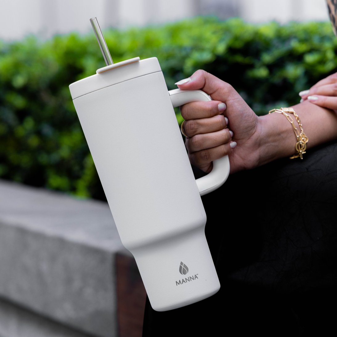 40-oz-leisure-tumbler-c6 Core_Home_Manna_Lifestyle_AUG_13-38.png